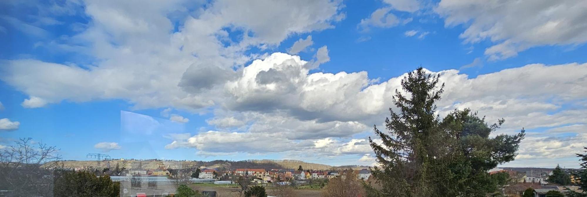 Sehr Schoenes Und Grosses Haus In Dresden - Partys Und Andere Feierlichkeiten Sind Wegen Eventueller Laermbelaestigung Nicht Gestattet Εξωτερικό φωτογραφία