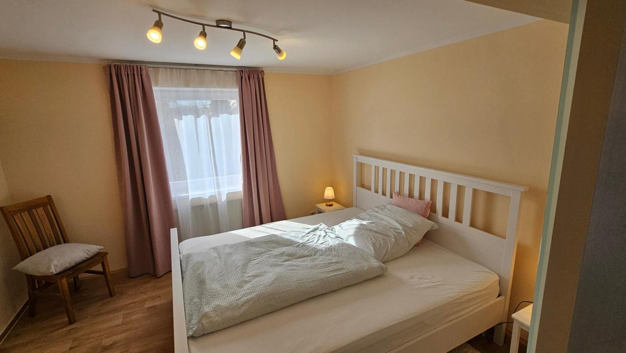 Sehr Schoenes Und Grosses Haus In Dresden - Partys Und Andere Feierlichkeiten Sind Wegen Eventueller Laermbelaestigung Nicht Gestattet Εξωτερικό φωτογραφία